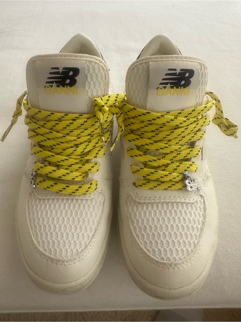 GANNI New Balance Cream-White Sneakers with Yellow Accent Laces